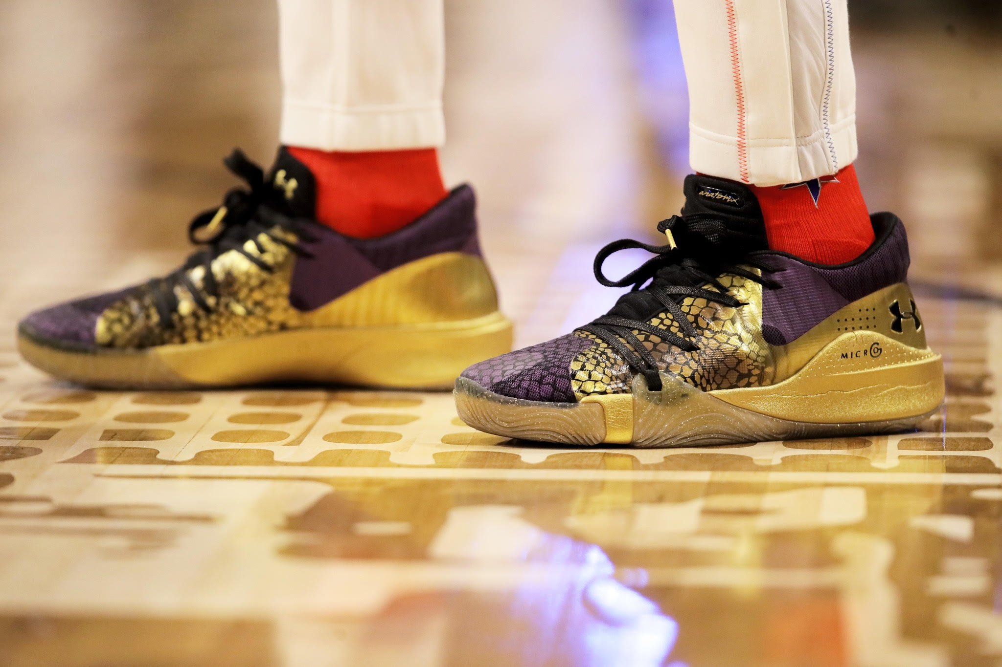 Joel Embiid Pays Tribute To Kobe With Ua Customs In Chicago Respect